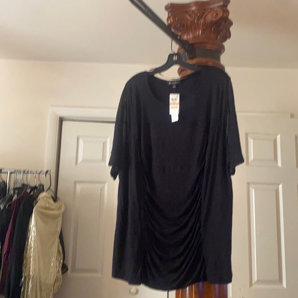 Black blouse - Picture 1 of 4